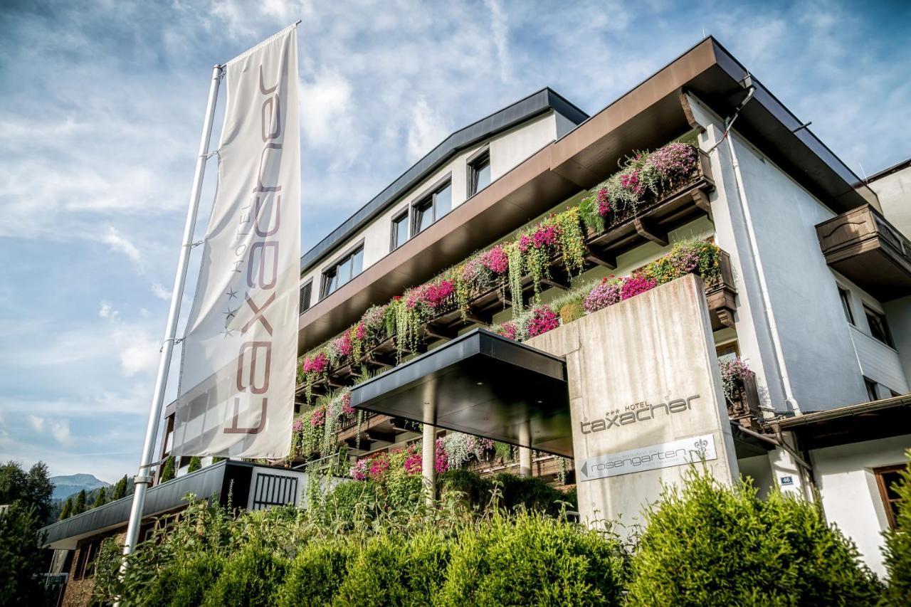 Hotel Taxacher Кирхберг Экстерьер фото