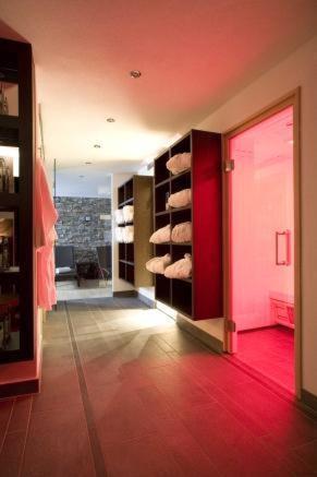 Hotel Taxacher Кирхберг Экстерьер фото