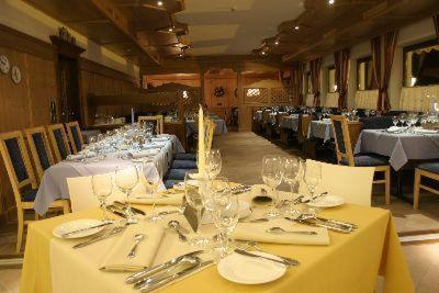 Hotel Taxacher Кирхберг Экстерьер фото