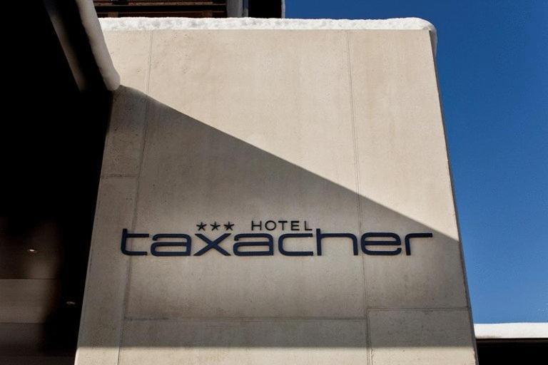 Hotel Taxacher Кирхберг Экстерьер фото