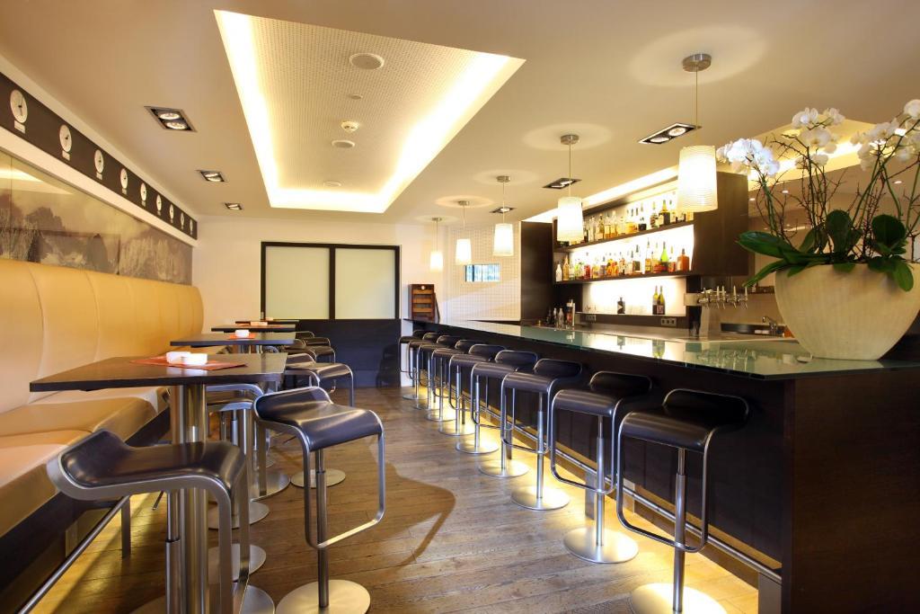 Hotel Taxacher Кирхберг Экстерьер фото
