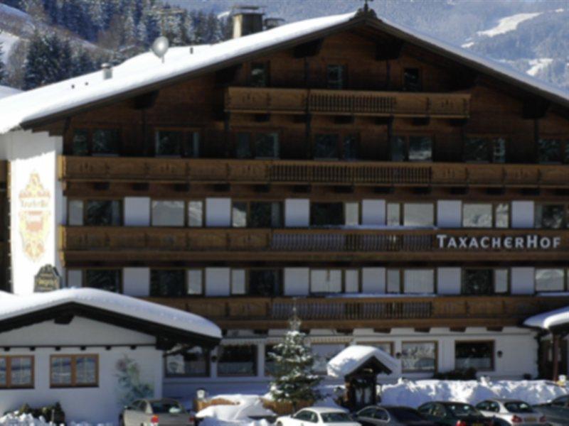 Hotel Taxacher Кирхберг Экстерьер фото